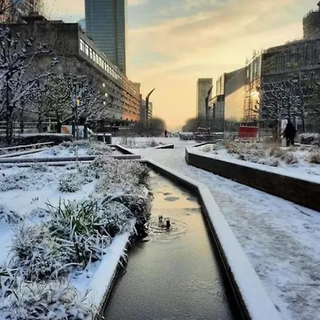 Vue Sur La Tour Eiffel Courbevoie